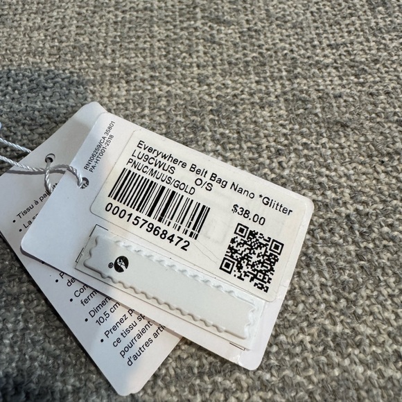 NWT. Lululemon Pink Gold Glitter Everywhere Belt Bag Wallet - Picture 3 of 5